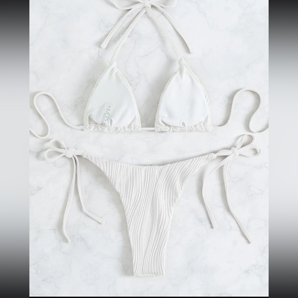 Brand new White bikini (Shein) in XL. Textured fabric. Highly rated. - Picture 2 of 4